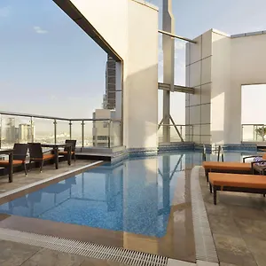מלון Ramada Corniche, אבו דאבי